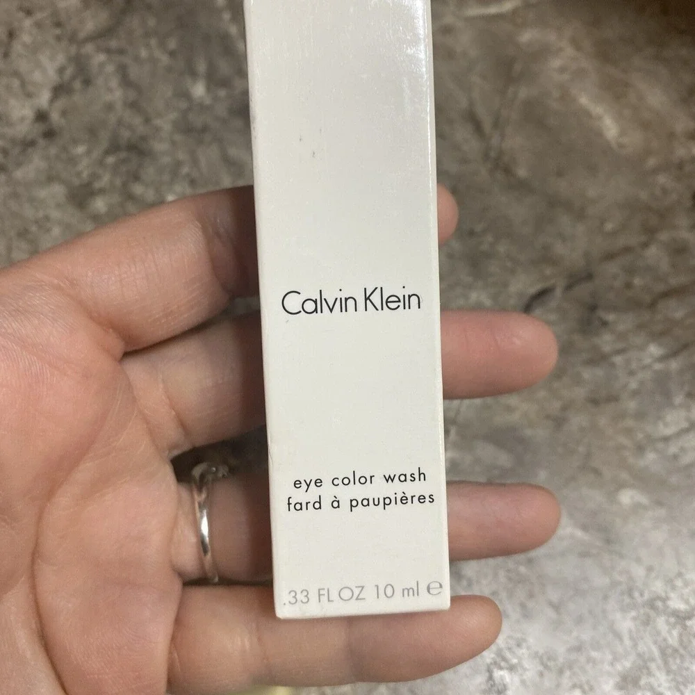 Calvin Klein Eye Color Wash 16 Citrine 0.33‎ fl.oz New Rare Shimmer Eyeshadow